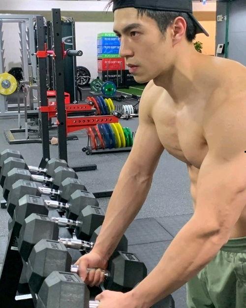 健身帅哥爆料视频大全,高清爆料视频大全，打造完美身材秘诀大公开！